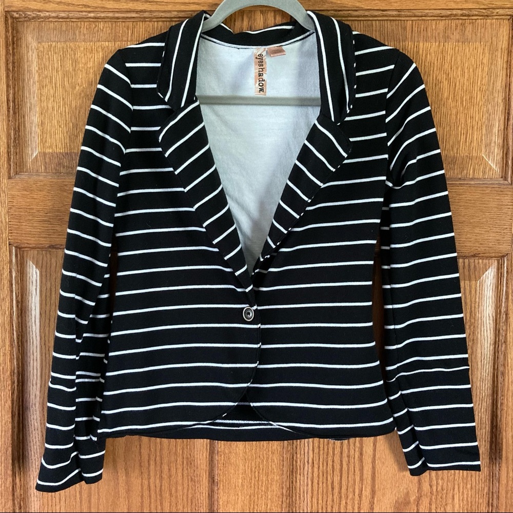 5/$15 Casual Eyeshadow Black & White Striped Blazer-style Jacket S (BUNDLE ONLY)